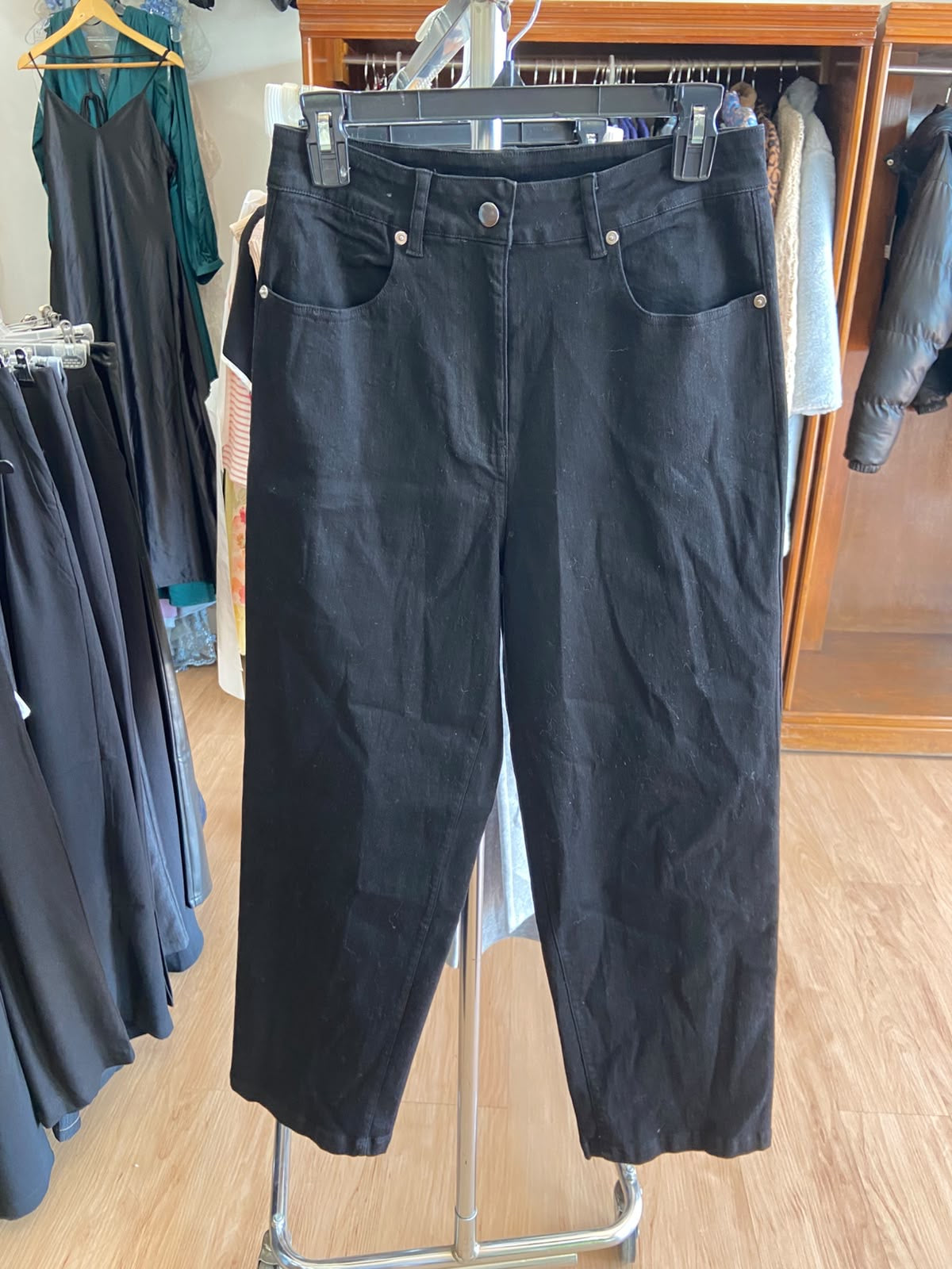 Black High-Waist Straight-Leg Trousers with Pockets