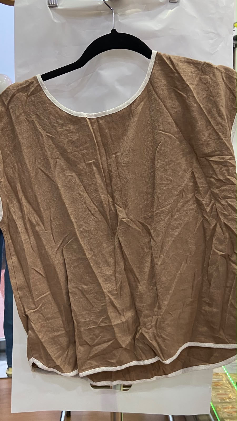 Brown Short Sleeve Top with White Trim