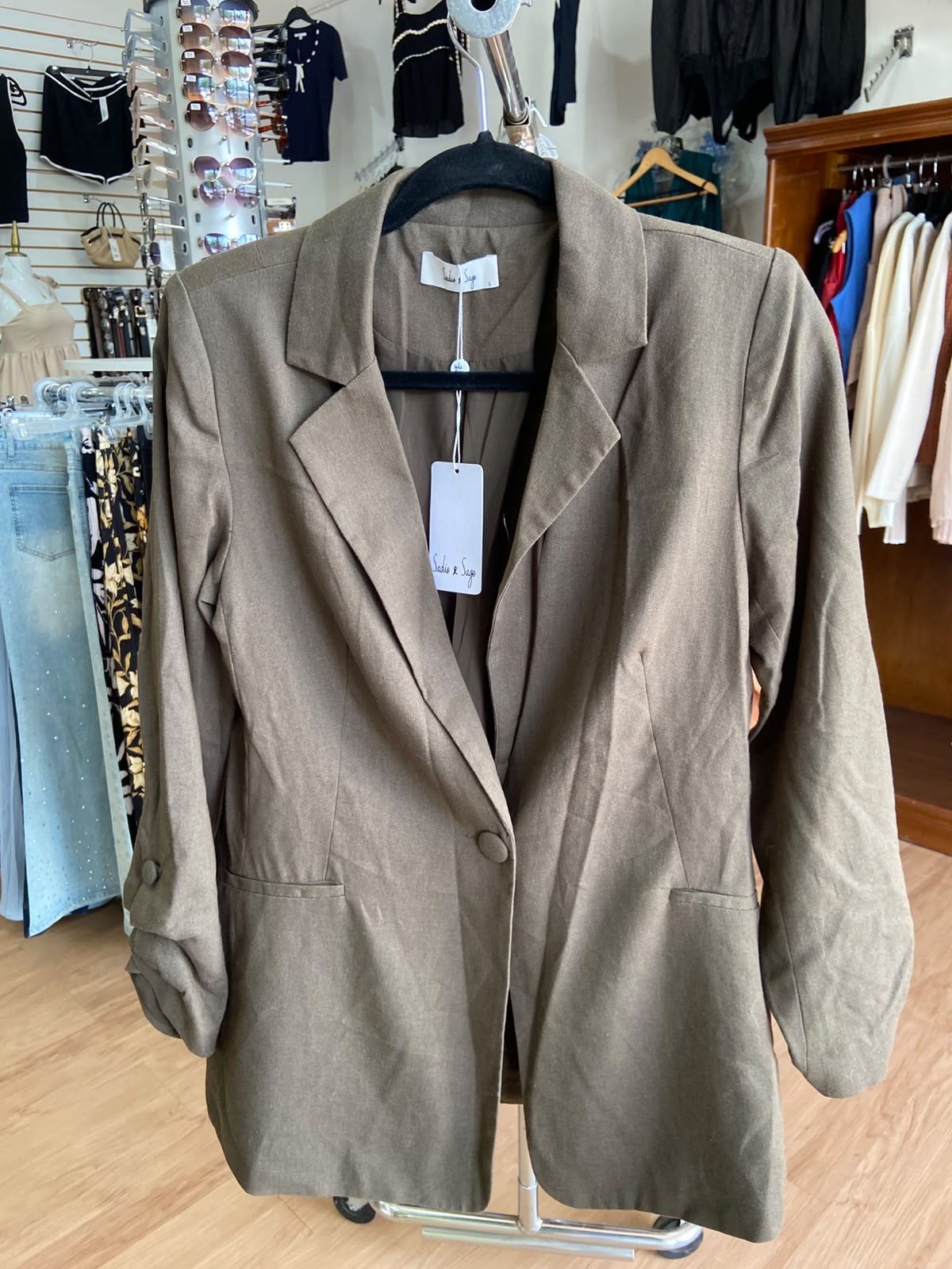 Brown Long Sleeve Blazer with Button Closure