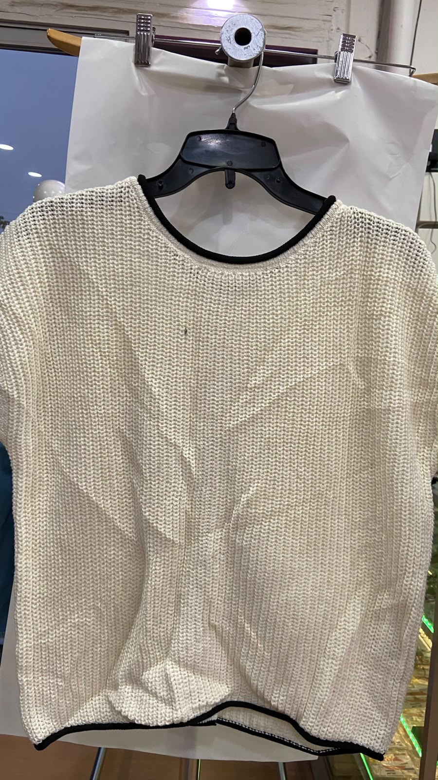 Cream Short Sleeve Knit Top with Black Trim