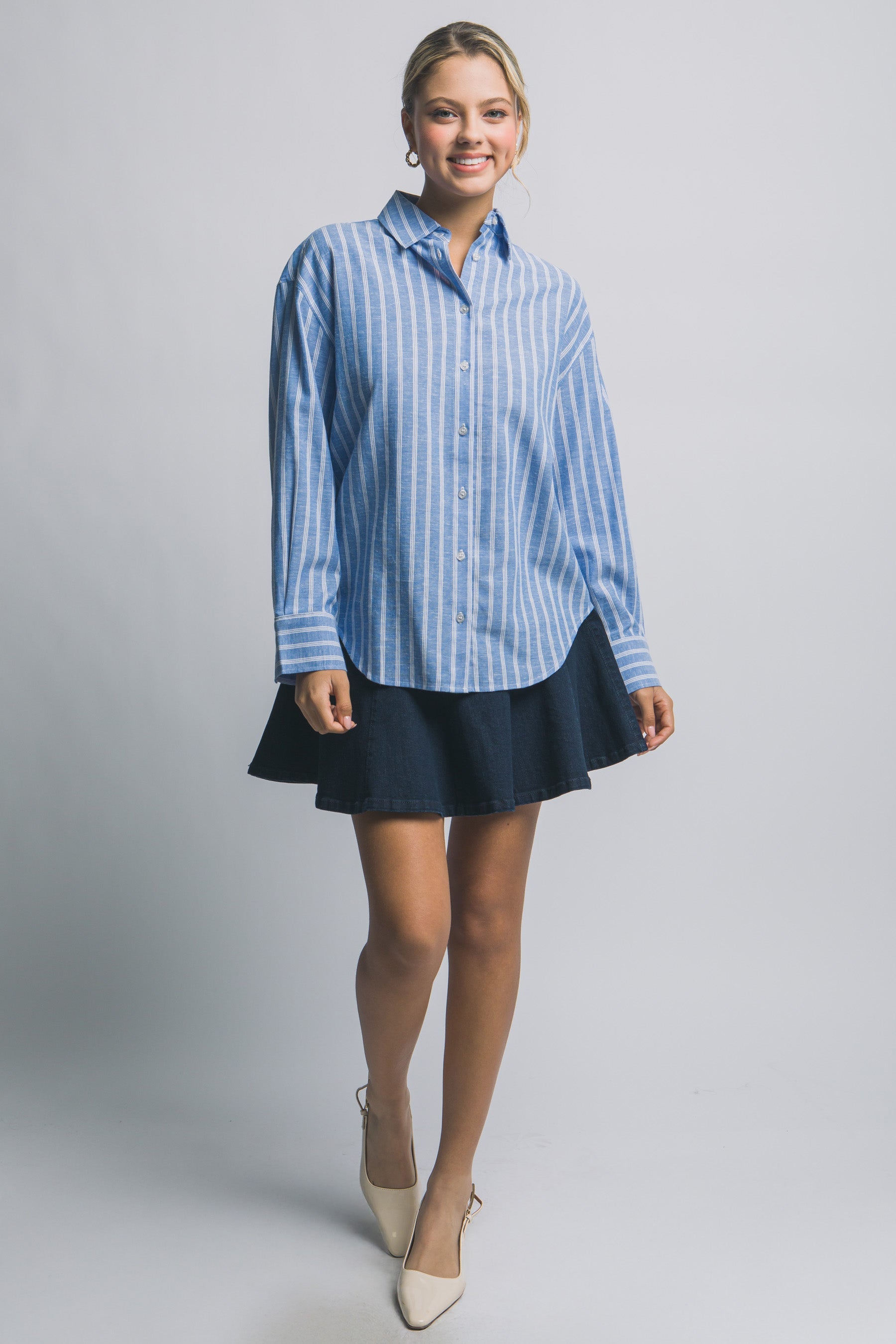 Camisa Oversized de Rayas Azules con Botones y Manga Larga para Mujer