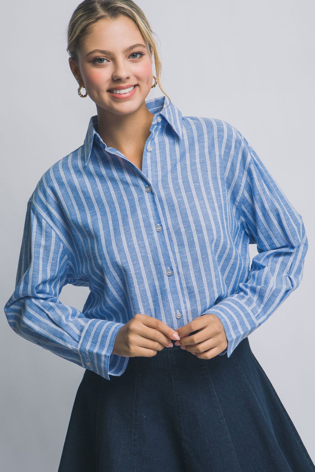 Camisa Oversized de Rayas Azules con Botones y Manga Larga para Mujer
