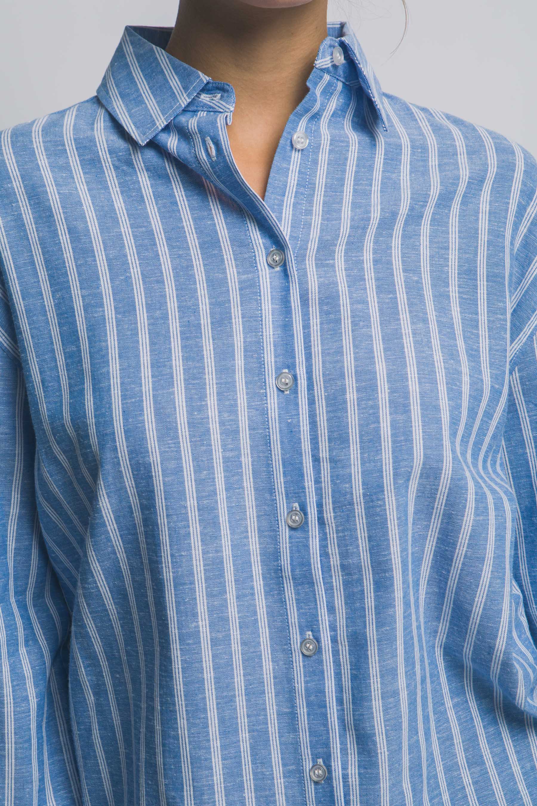 Camisa Oversized de Rayas Azules con Botones y Manga Larga para Mujer