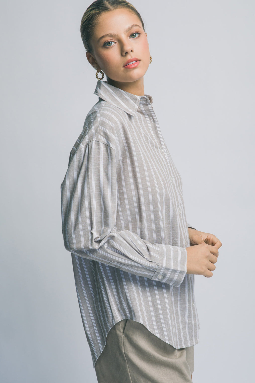Camisa Oversized de Rayas Azules con Botones y Manga Larga para Mujer