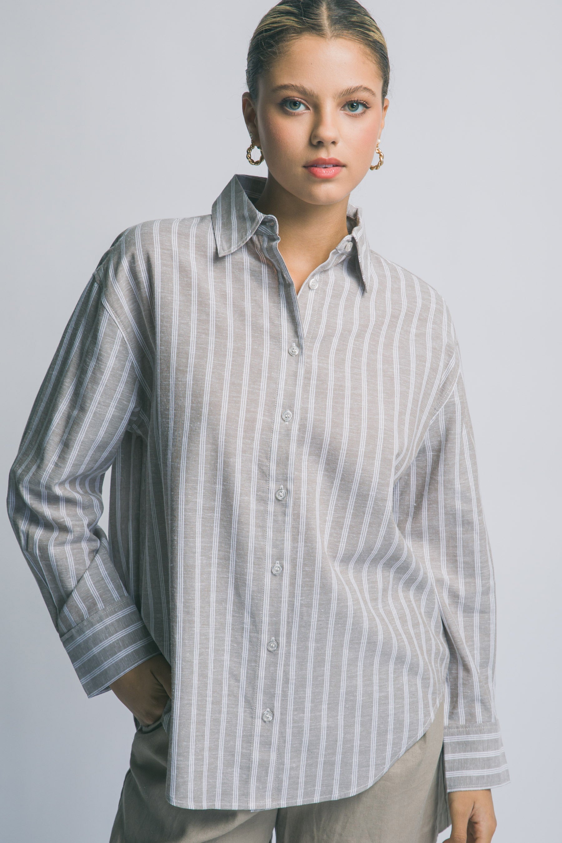 Camisa Oversized de Rayas Azules con Botones y Manga Larga para Mujer