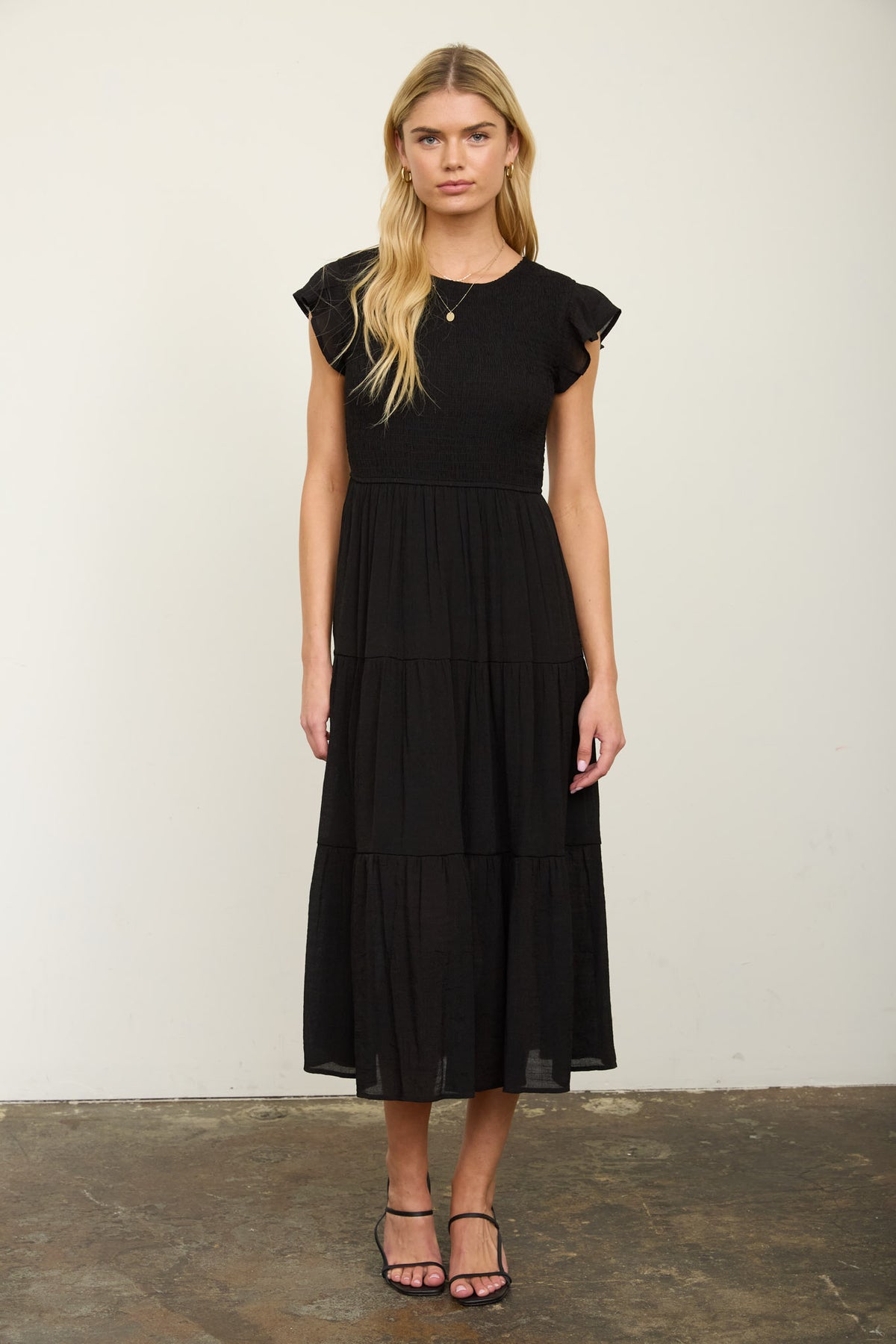 Women's Tiered Smocked Midi Dress - Short Sleeve Summer Casual Boho Dress, Lightweight Cotton Fit & Flare, Square Neckline for Vacation & Brunch