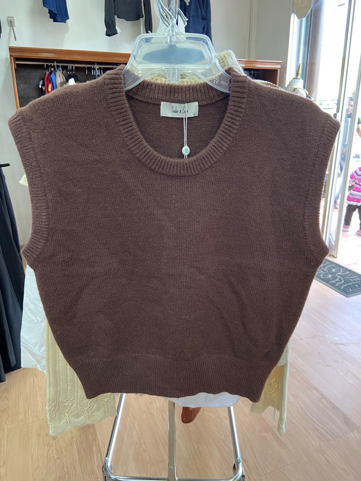 Brown Sleeveless Knit Sweater Vest with Ribbed Hem