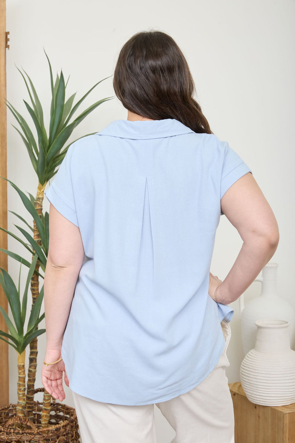 PLUS COLLARED SPLIT NECK CUFF SLEEVE LINEN TOP
