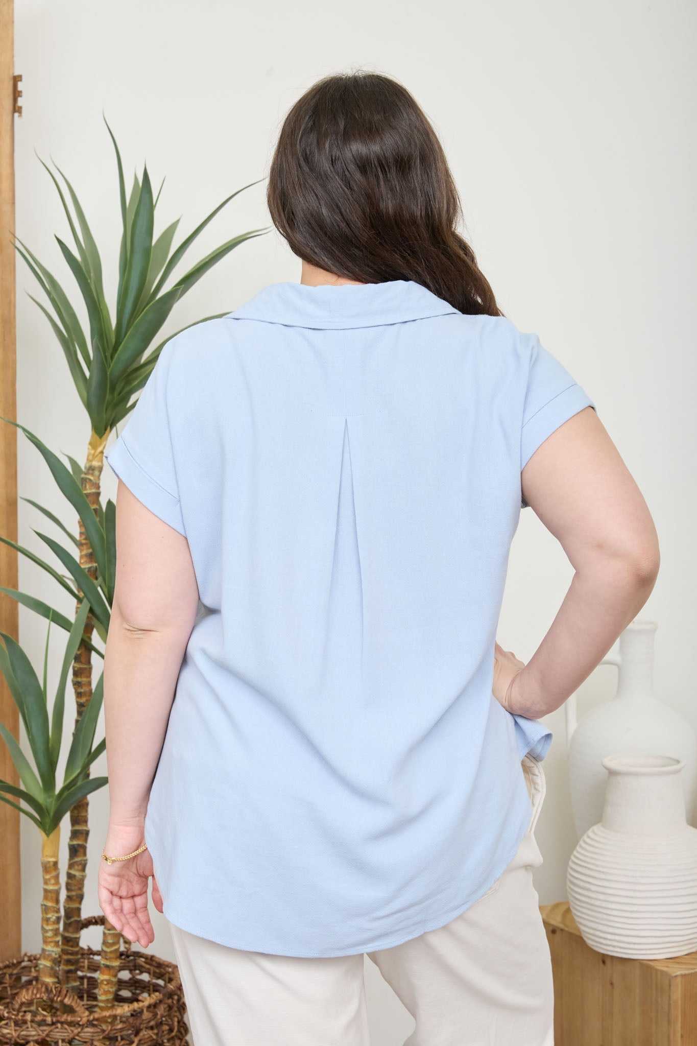 PLUS COLLARED SPLIT NECK CUFF SLEEVE LINEN TOP