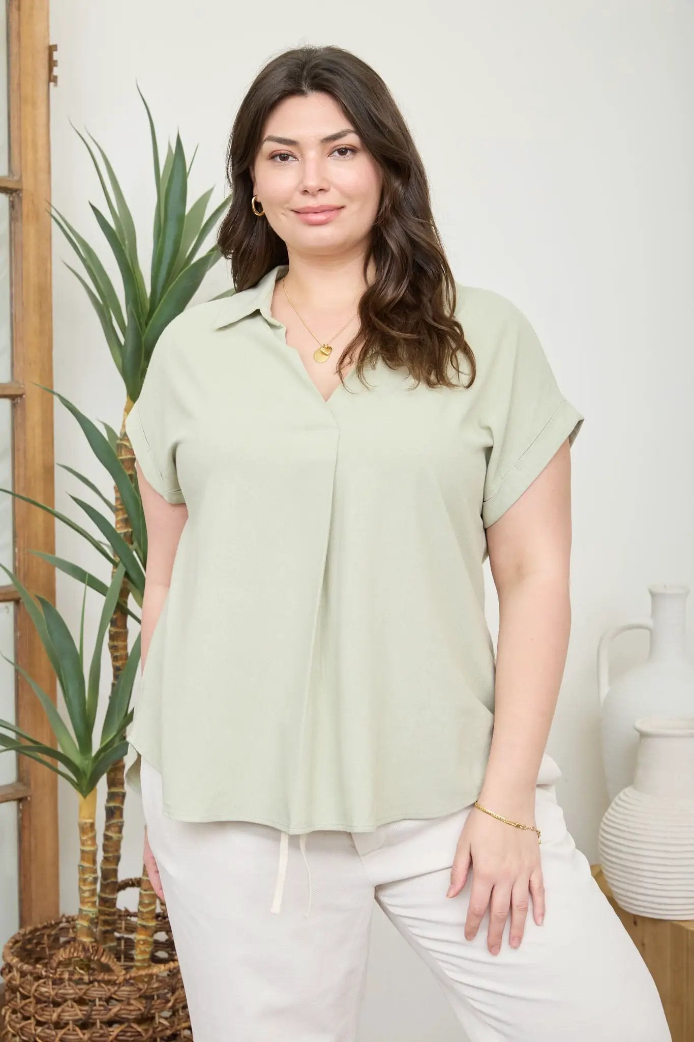 Women's Plus Size Olive Green Linen Button-Down Shirt