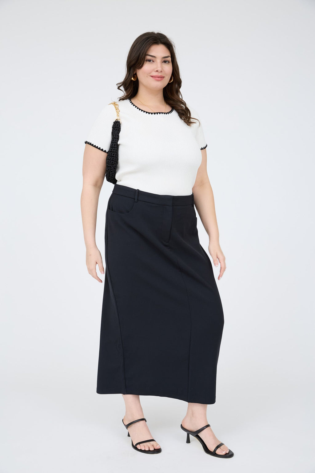PLUS CONTRAST EDGE SWEATER TOP