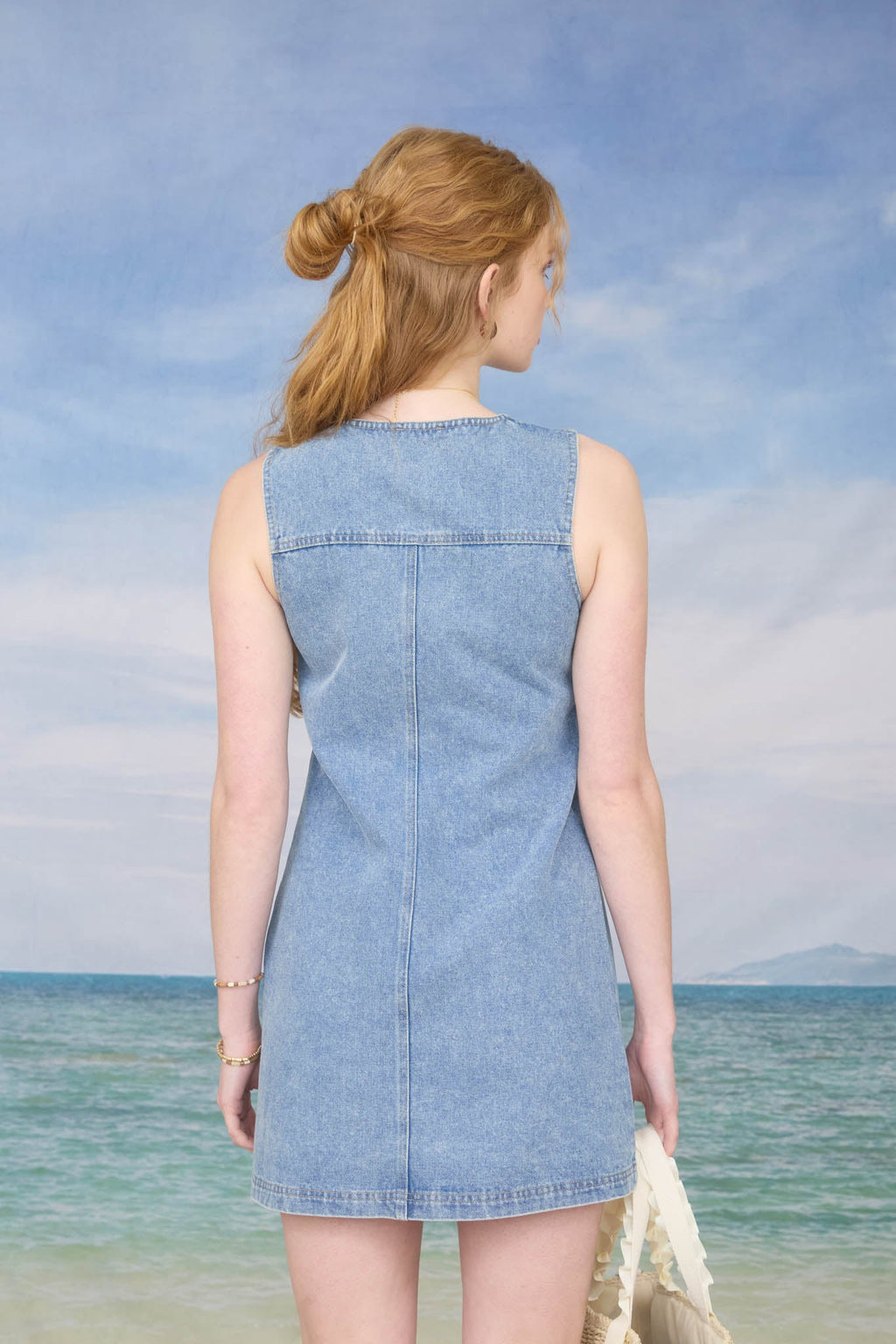 ROUND NECK SLEEVELESS BUTTON UP DENIM MINI DRESS