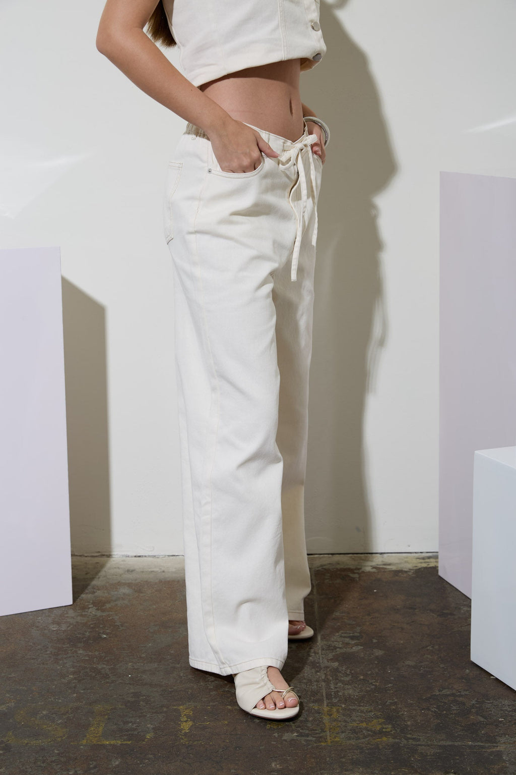 DRAWSTRING DETAIL DENIM PANTS