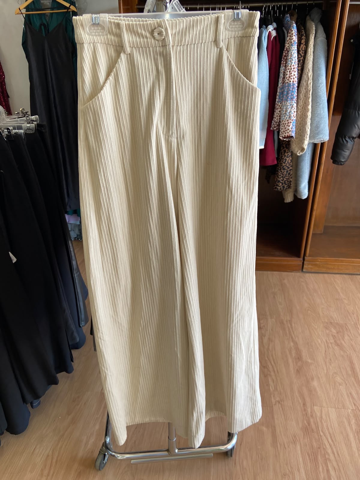 Beige Wide-Leg Trousers with Side Pockets