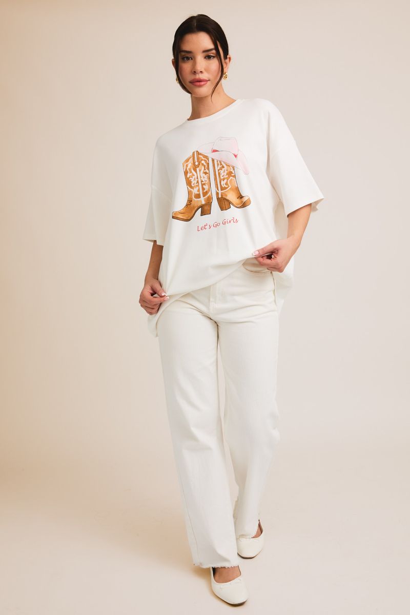 Western Boots and Hat Graphic Oversized T-Shirt – Cotton Stretch T