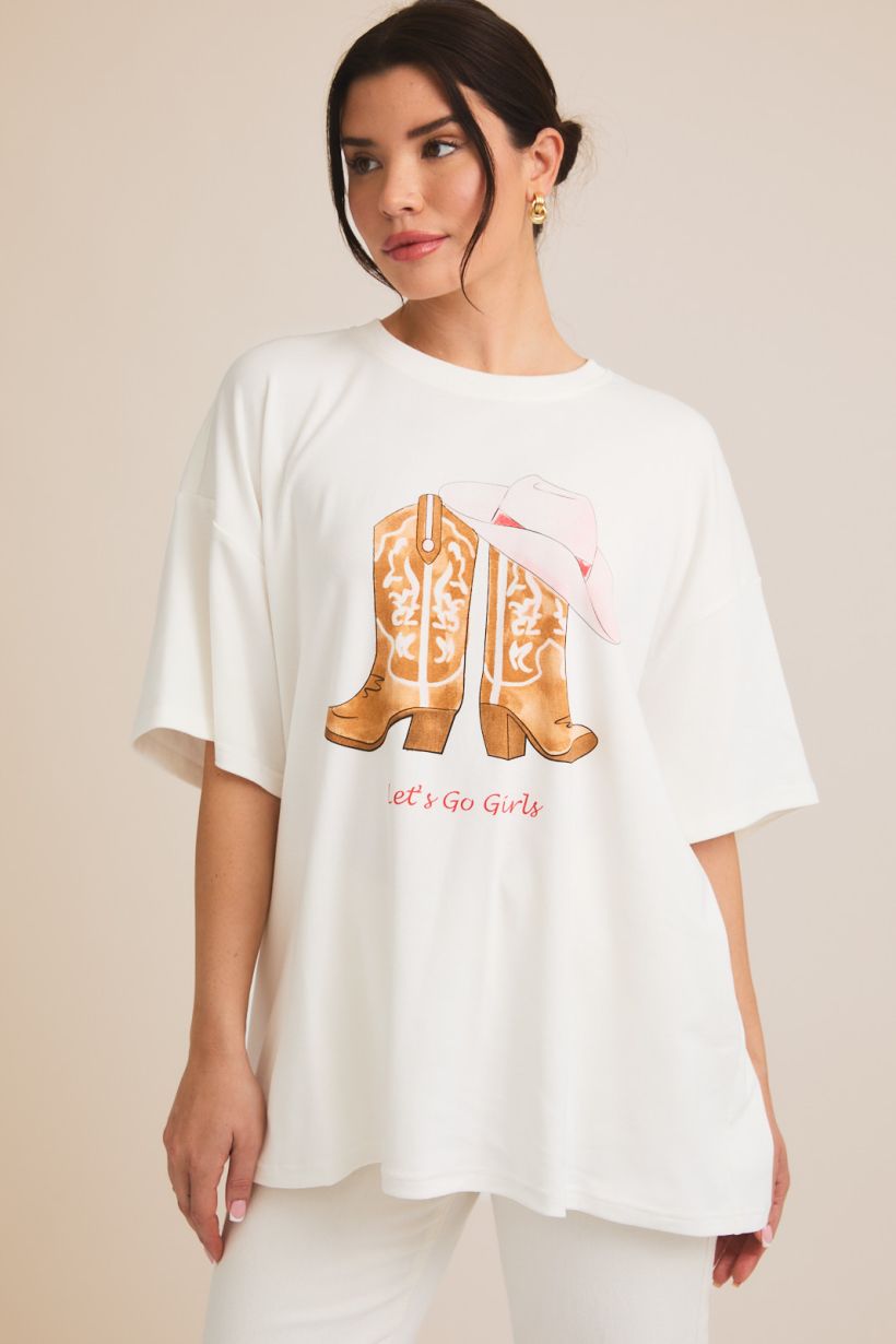 Western Boots and Hat Graphic Oversized T-Shirt – Cotton Stretch T