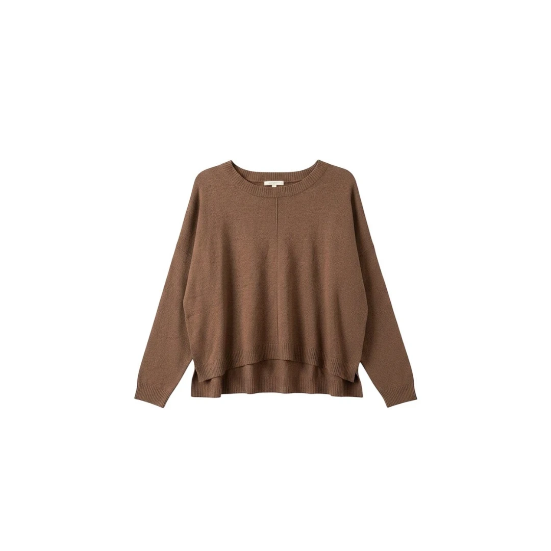 Yanet Collection Shop brown long sleeve sweater with a relaxed fit, soft texture, and a ribbed hem detail.