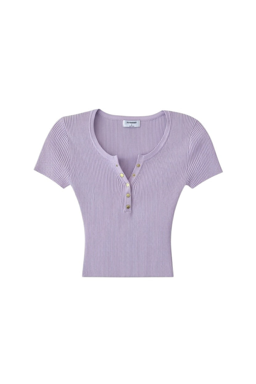 Yanet Collection Shop lilac ribbed short sleeve top with a v-neckline and gold button placket detail.